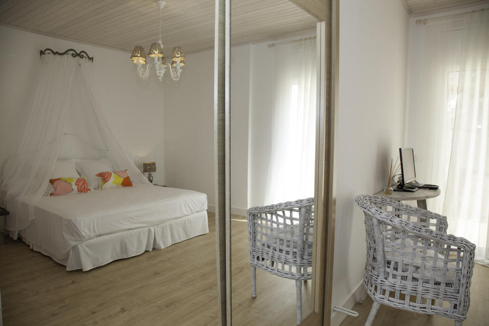 Es Cel De Begur Hotel Chambre photo